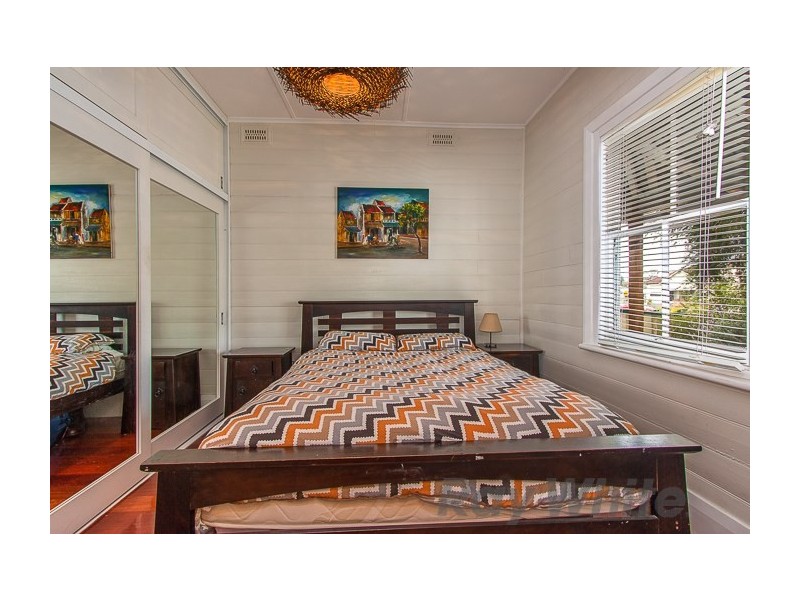 8 William Street, Tighes Hill NSW 2297