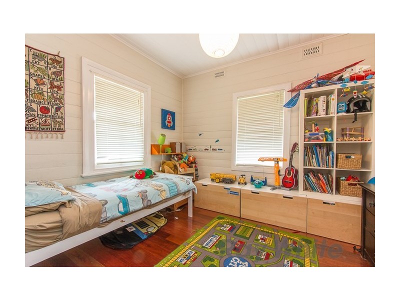 8 William Street, Tighes Hill NSW 2297