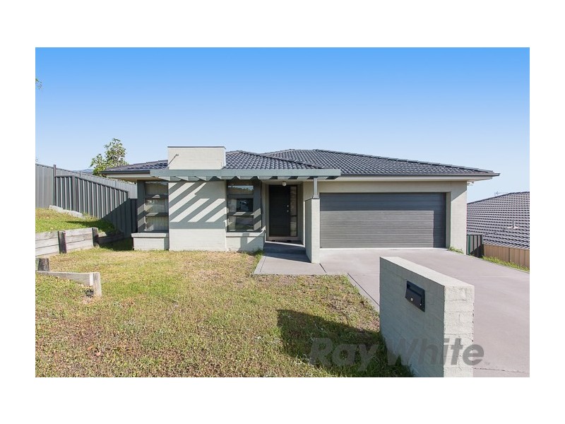 14 Raleigh Street, Cameron Park NSW 2285