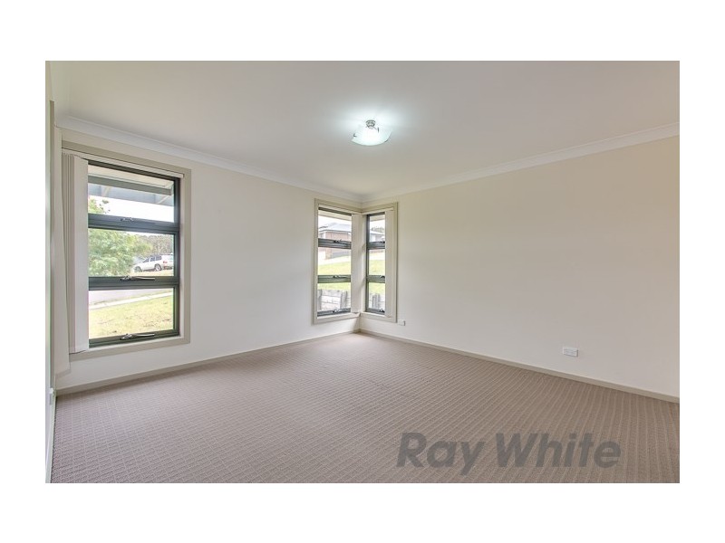 14 Raleigh Street, Cameron Park NSW 2285