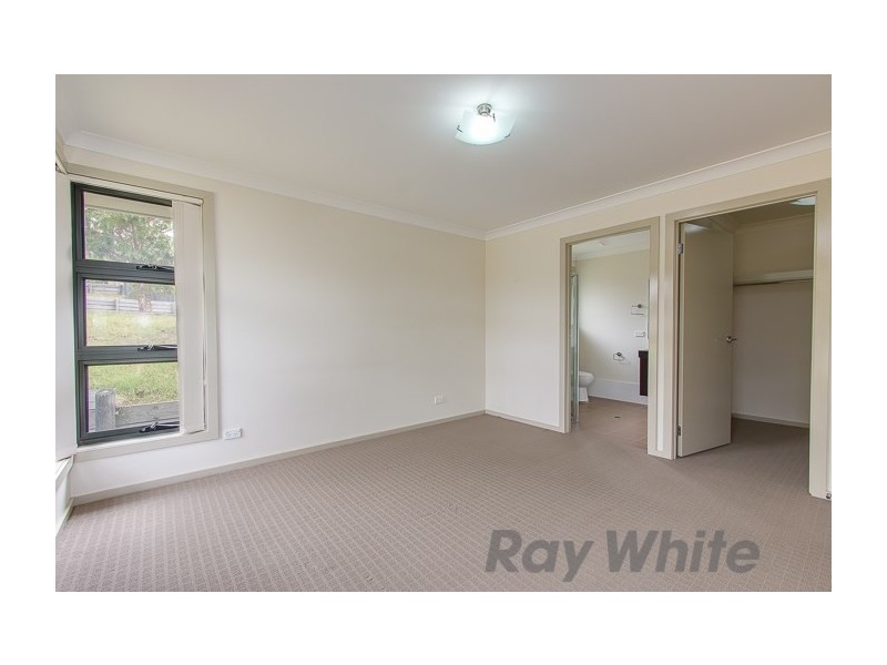 14 Raleigh Street, Cameron Park NSW 2285