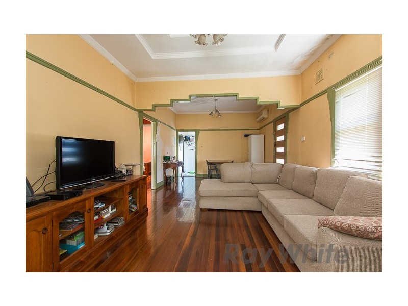 39 Fourth Street, Cardiff South NSW 2285