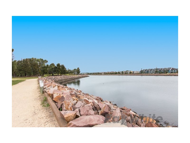 1/4 McCann Court, Carrington NSW 2294