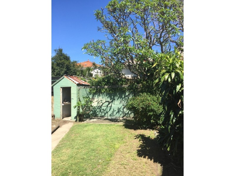 16 Roslyn Street, Islington NSW 2296