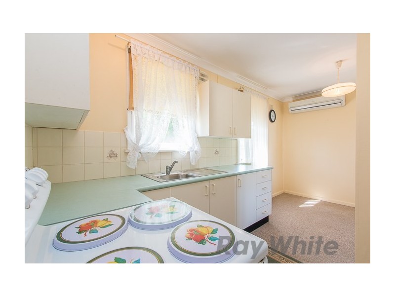 4 Pine Place, Gateshead NSW 2290