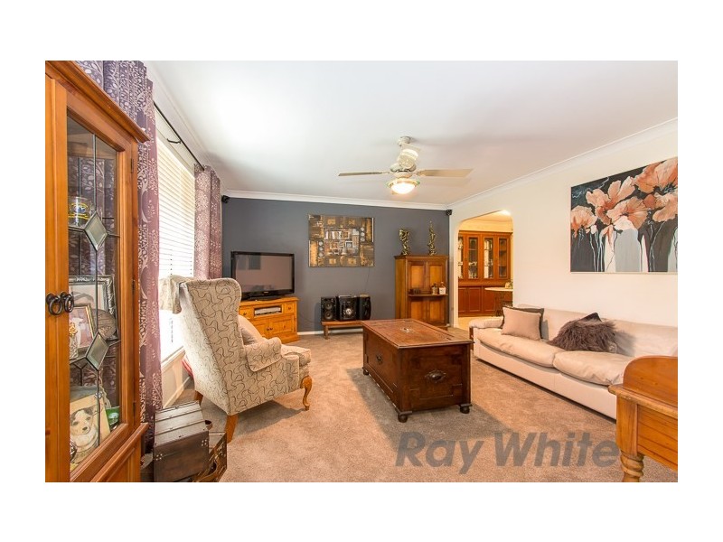 3 Holt Place, Raymond Terrace NSW 2324