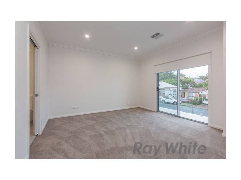 1/4 Carrington Parade, New Lambton NSW 2305