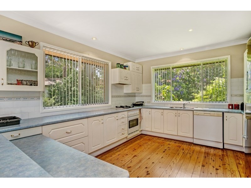 9 Louisa Avenue, Cardiff NSW 2285