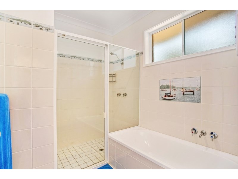 9 Louisa Avenue, Cardiff NSW 2285