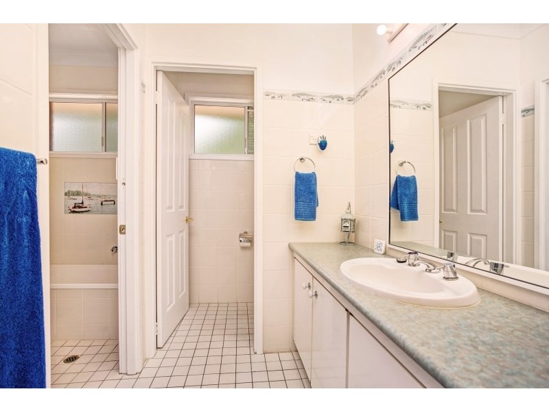 9 Louisa Avenue, Cardiff NSW 2285