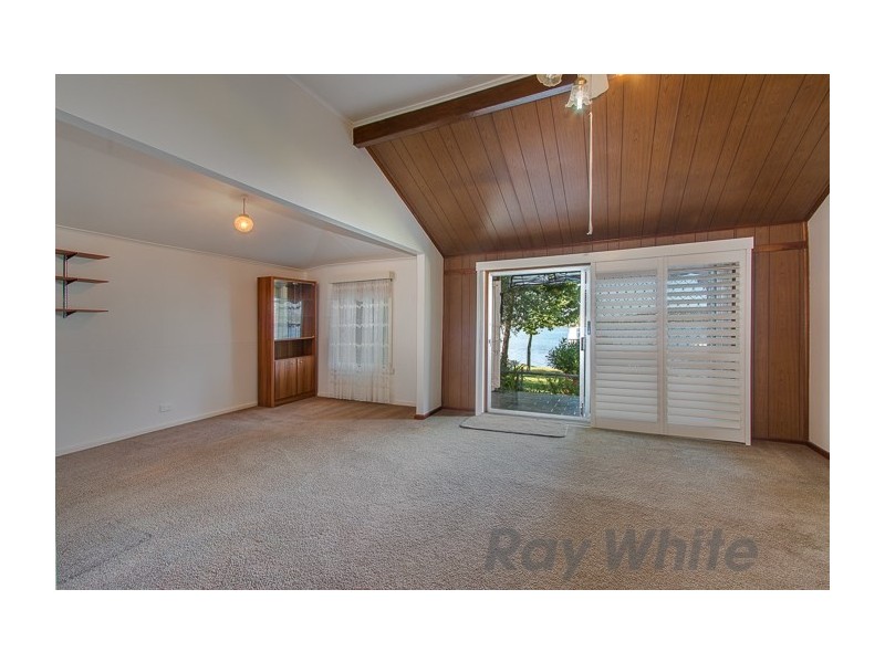 51A Bay Road, Bolton Point NSW 2283