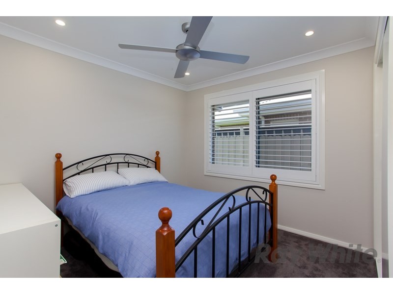 4 Jabiru Drive, Fern Bay NSW 2295