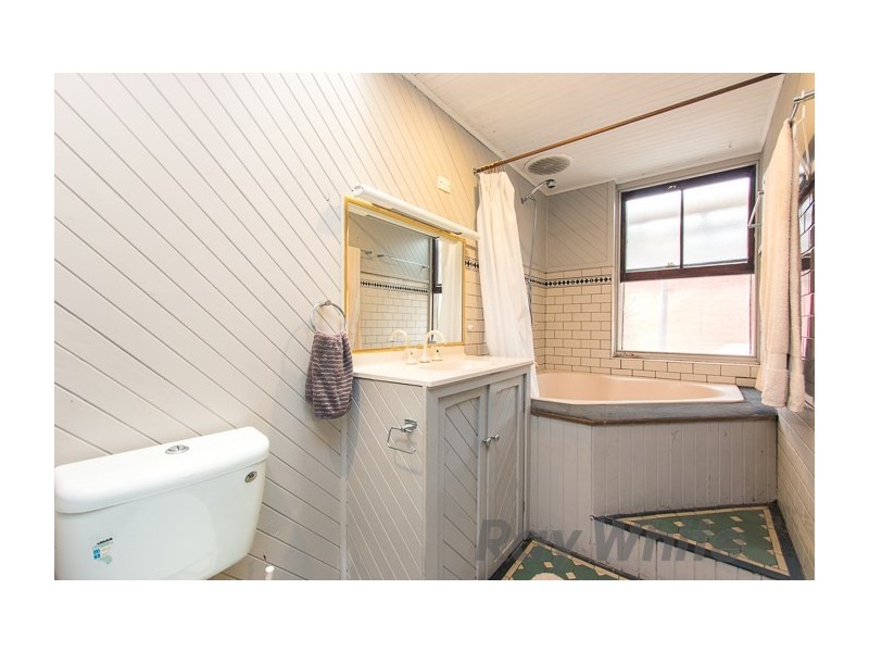 15 Bourke Street, Carrington NSW 2294