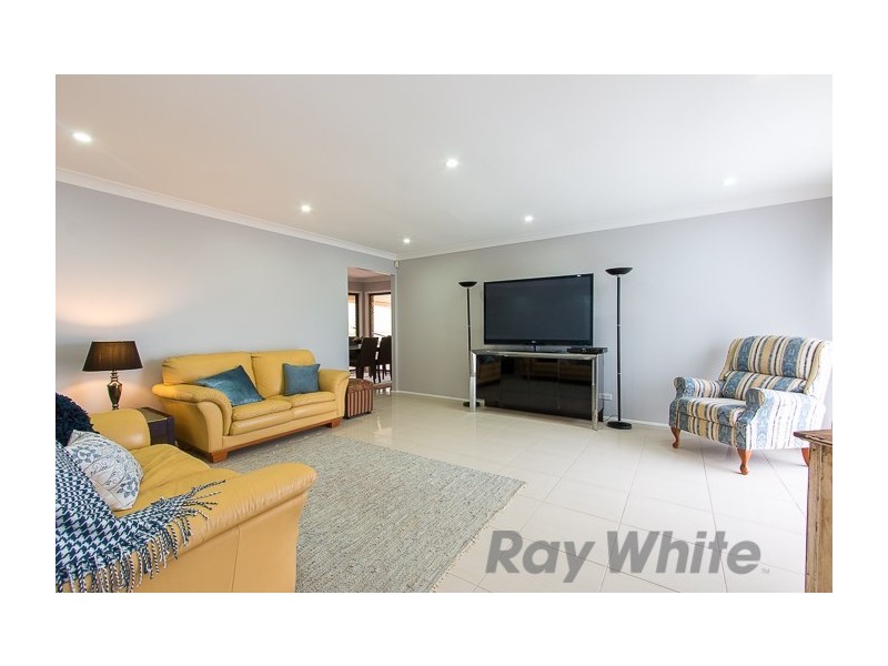 14 Woodside Drive, Eleebana NSW 2282