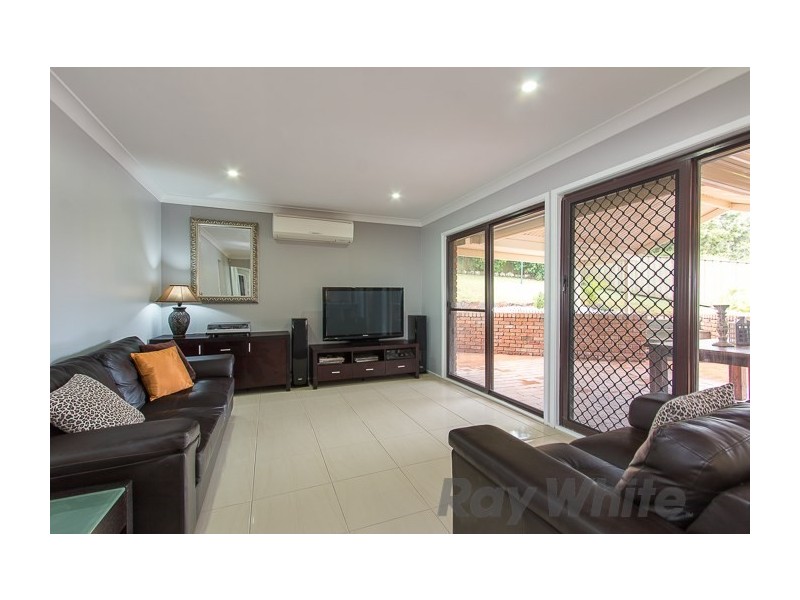 14 Woodside Drive, Eleebana NSW 2282