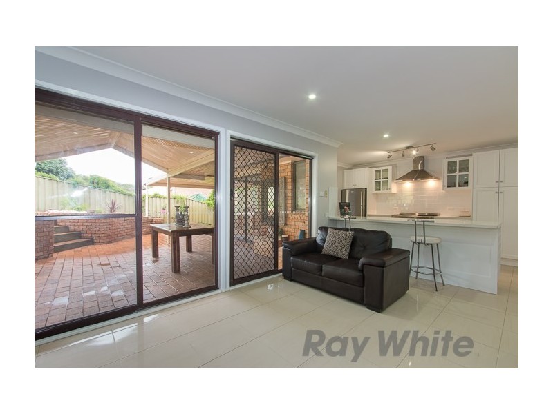 14 Woodside Drive, Eleebana NSW 2282