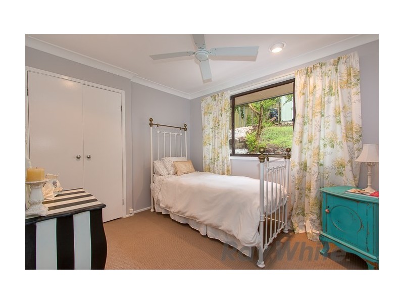 14 Woodside Drive, Eleebana NSW 2282