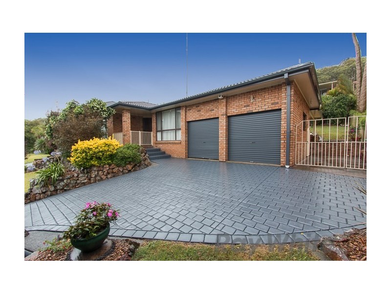 14 Woodside Drive, Eleebana NSW 2282