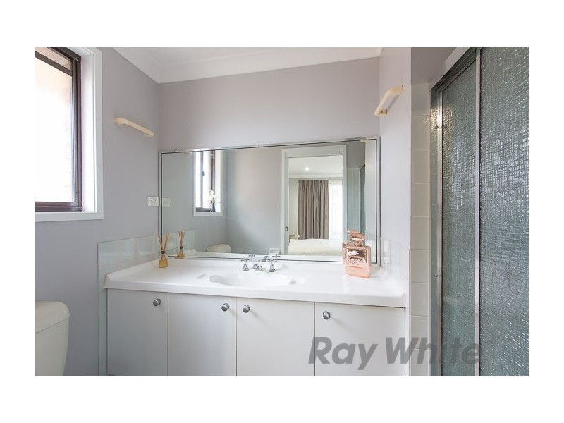 14 Woodside Drive, Eleebana NSW 2282