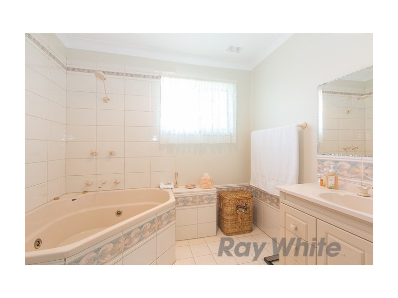 13 Beauford Avenue, Maryland NSW 2287