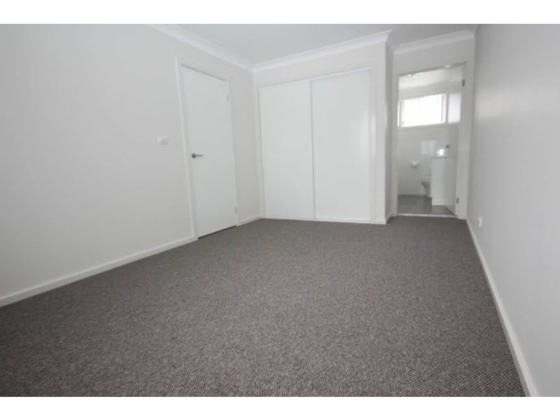 1/301 Sandgate Road, Shortland NSW 2307