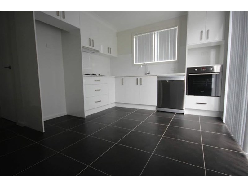 1/301 Sandgate Road, Shortland NSW 2307