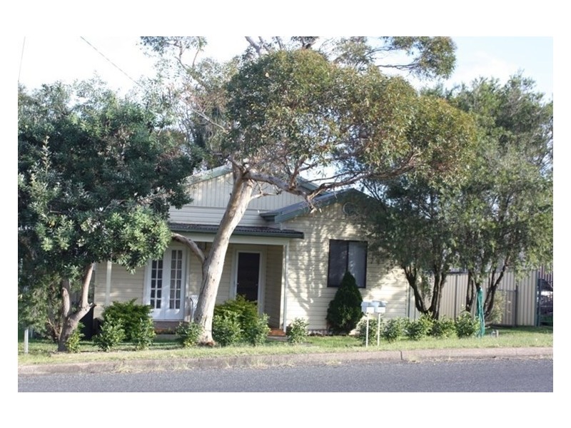 2 John Street, Cardiff South NSW 2285