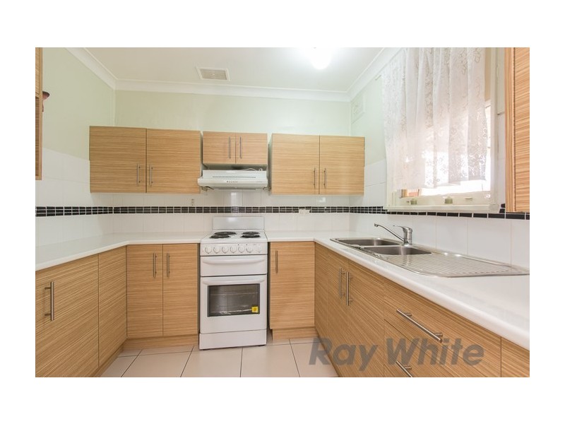 5 Pine Place, Gateshead NSW 2290