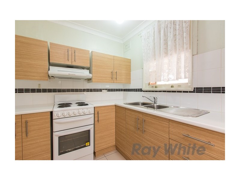 5 Pine Place, Gateshead NSW 2290