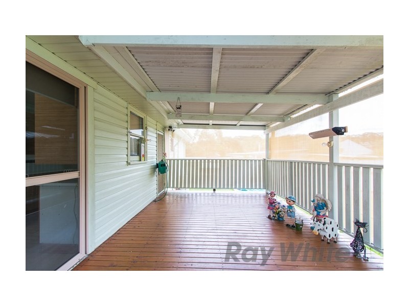 5 Pine Place, Gateshead NSW 2290