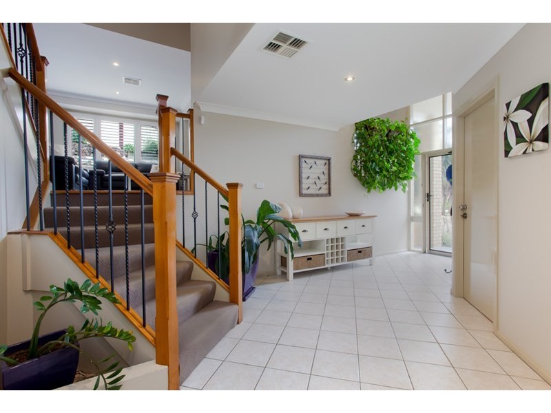 9 Crusade Close, Valentine NSW 2280