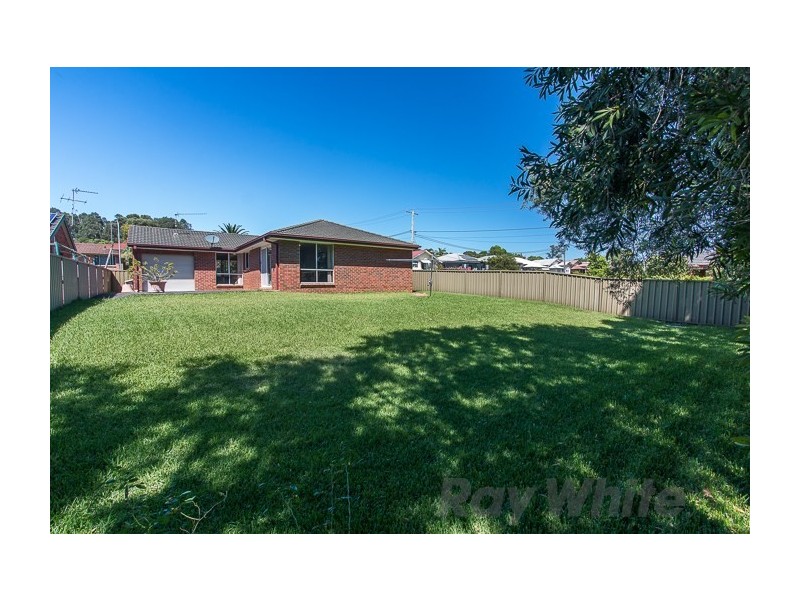 1 Simpson Court, Mayfield NSW 2304
