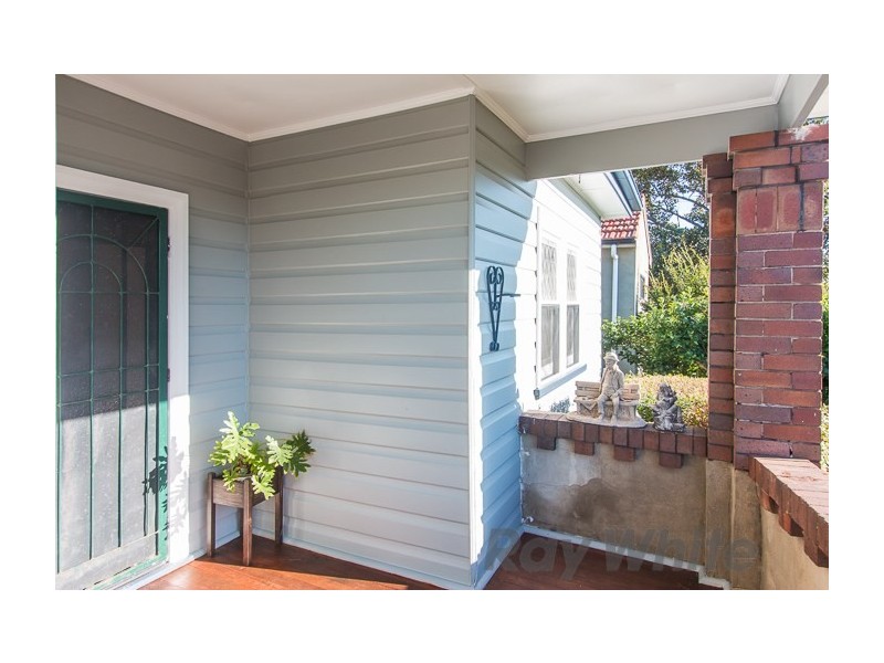 16 Ada Street, Waratah NSW 2298