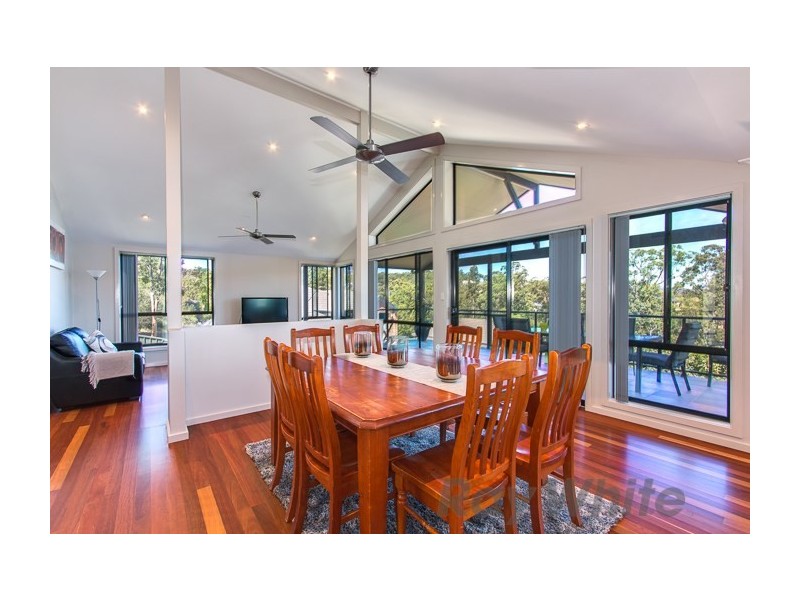 27 Jupiter Circuit, Cameron Park NSW 2285
