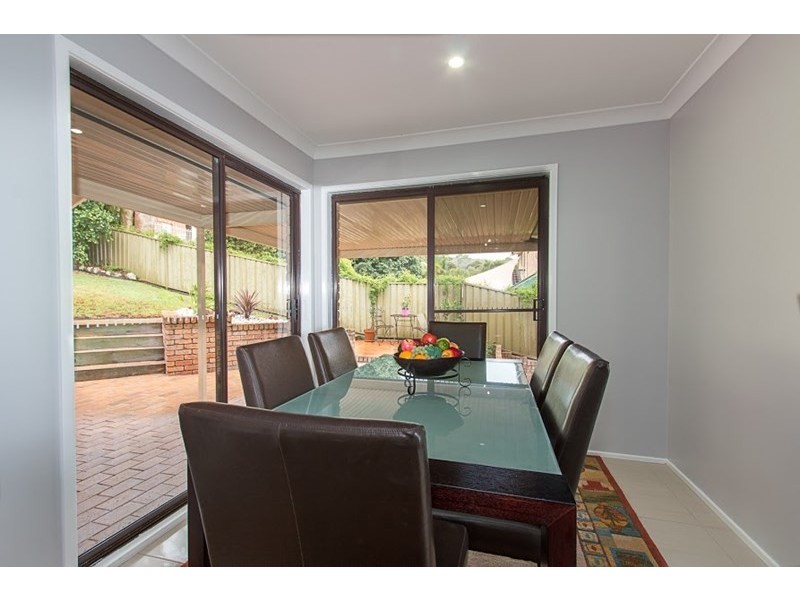14 Woodside Drive, Eleebana NSW 2282