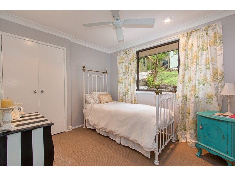 14 Woodside Drive, Eleebana NSW 2282