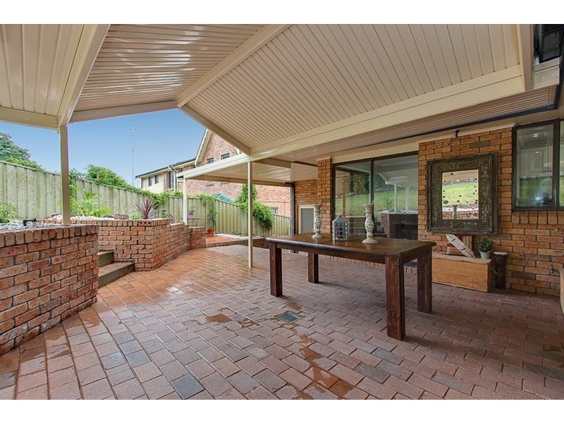 14 Woodside Drive, Eleebana NSW 2282