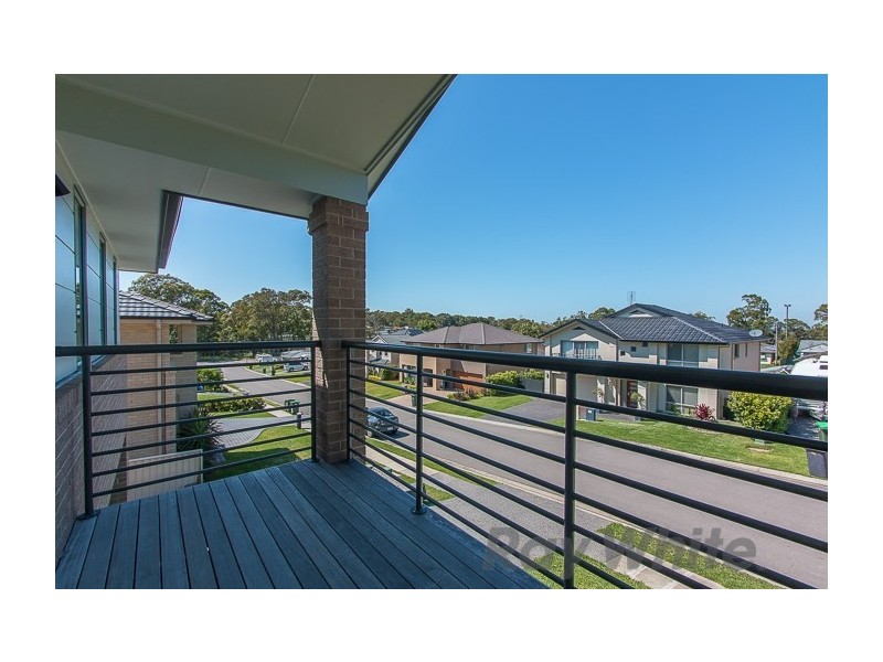 10 Dianella Street, Floraville NSW 2280