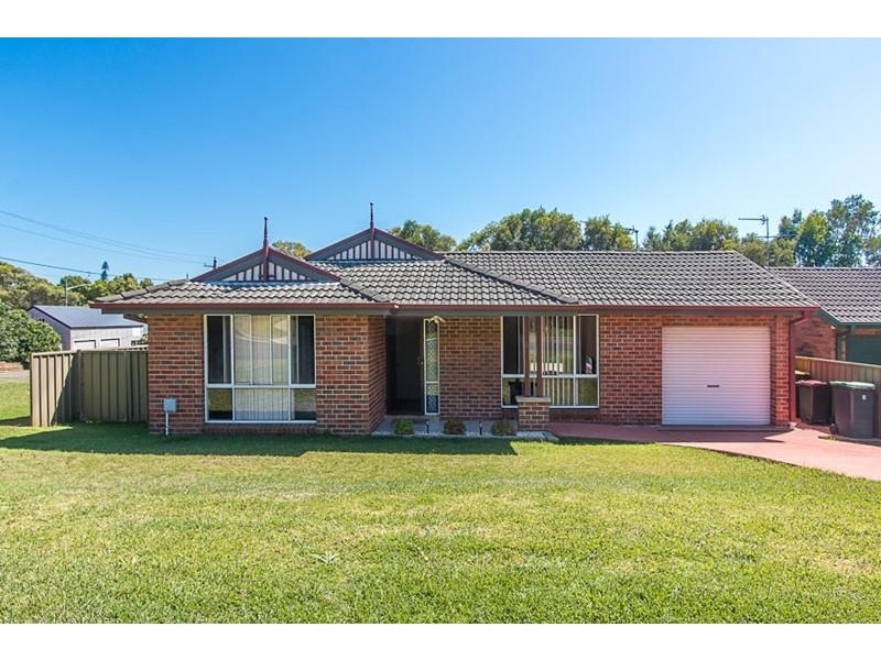 1 Simpson Court, Mayfield NSW 2304