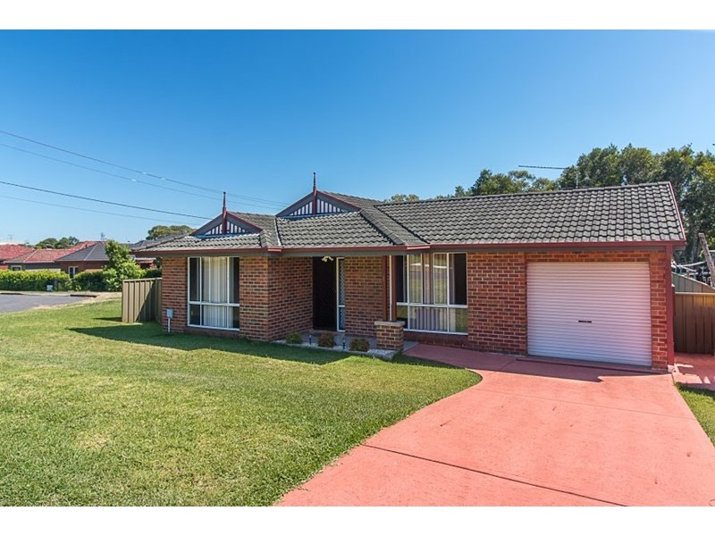 1 Simpson Court, Mayfield NSW 2304
