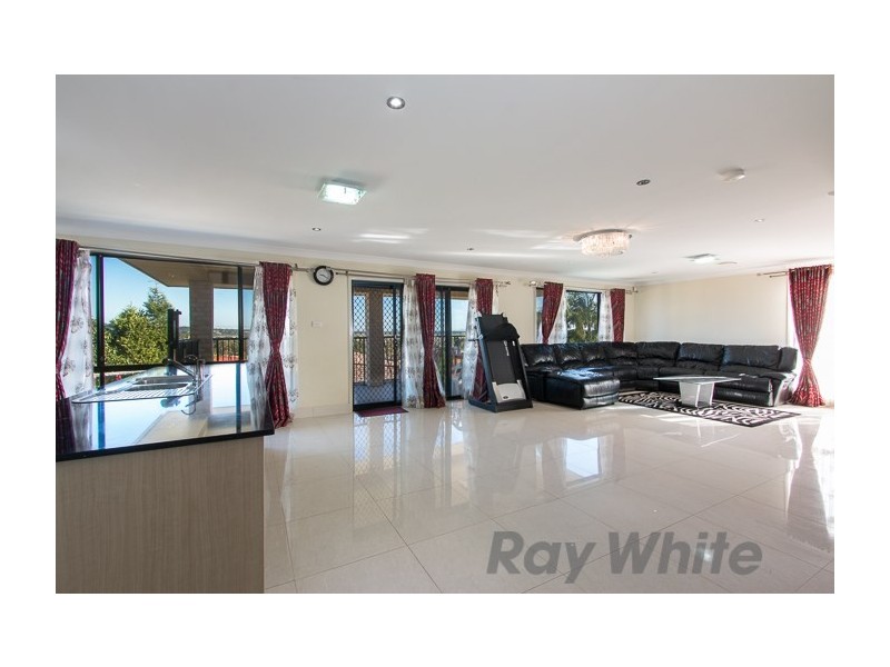 34 Faulkland Crescent, Maryland NSW 2287