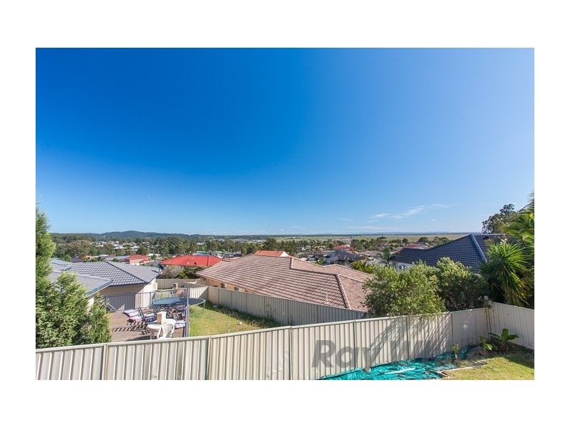 34 Faulkland Crescent, Maryland NSW 2287