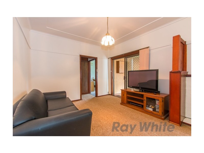 3 Fairleigh Street, Glendale NSW 2285