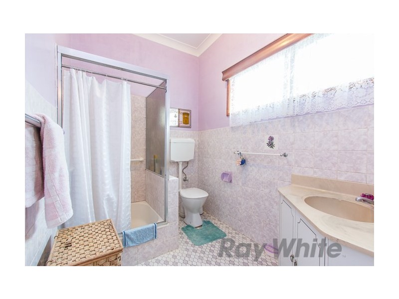 3 Heshbon Street, Gateshead NSW 2290