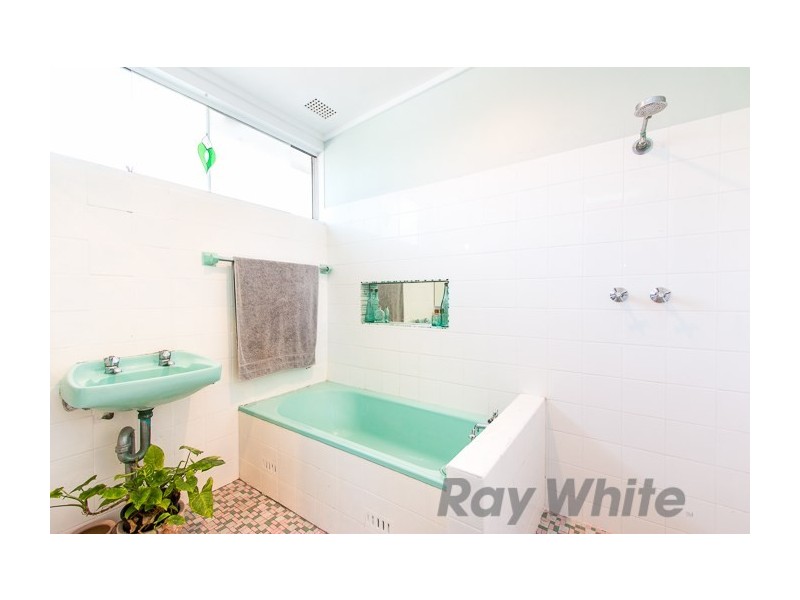 50 Thompson Road, Speers Point NSW 2284