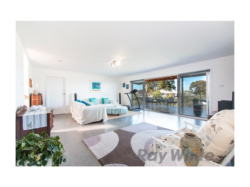 50 Thompson Road, Speers Point NSW 2284