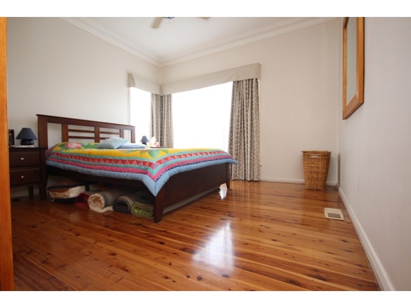 93 Wommara Avenue, Belmont NSW 2280