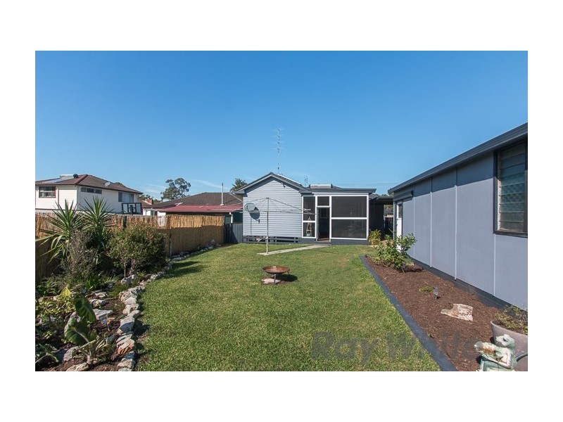 14 Velinda Street, Edgeworth NSW 2285