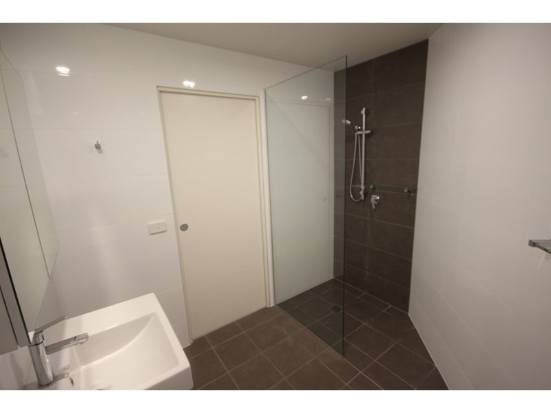 S102/77 Shortland Esplanade, Newcastle NSW 2300