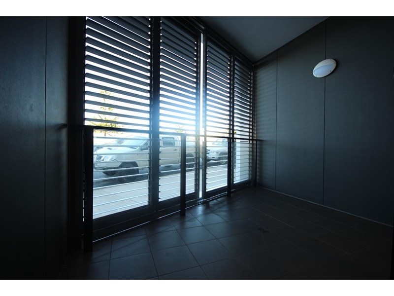 S102/77 Shortland Esplanade, Newcastle NSW 2300